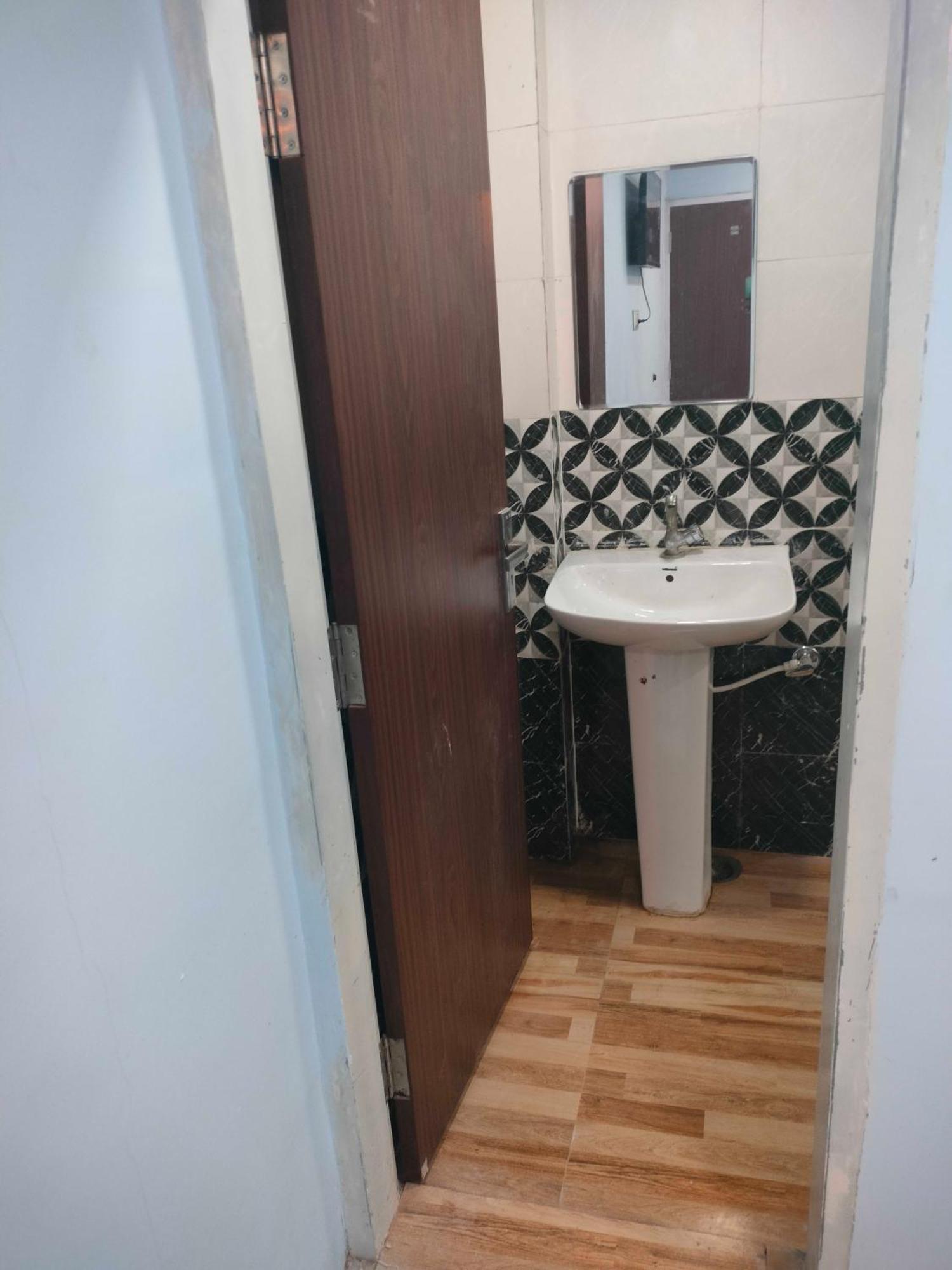 Oyo Palace Hotel Rohtak Екстериор снимка